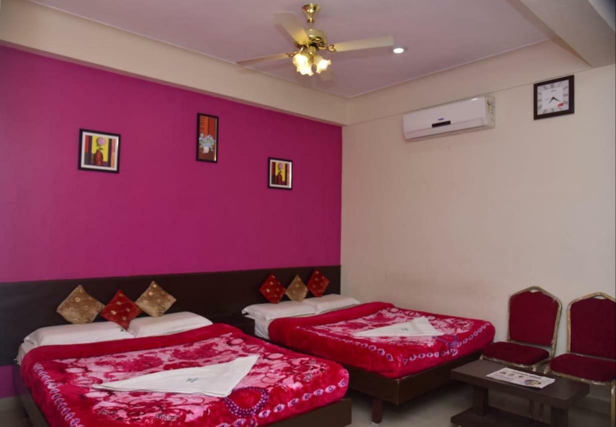 Raj Residency Hotel ไมซอร์ ภายนอก รูปภาพ